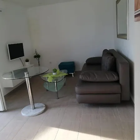 Apartmani Deluxe Jasenice  Exterior photo