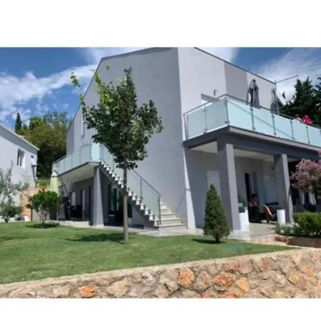 Apartmani Deluxe Jasenice  Exterior photo