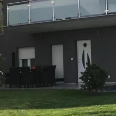 Apartmani Deluxe Jasenice  Exterior photo