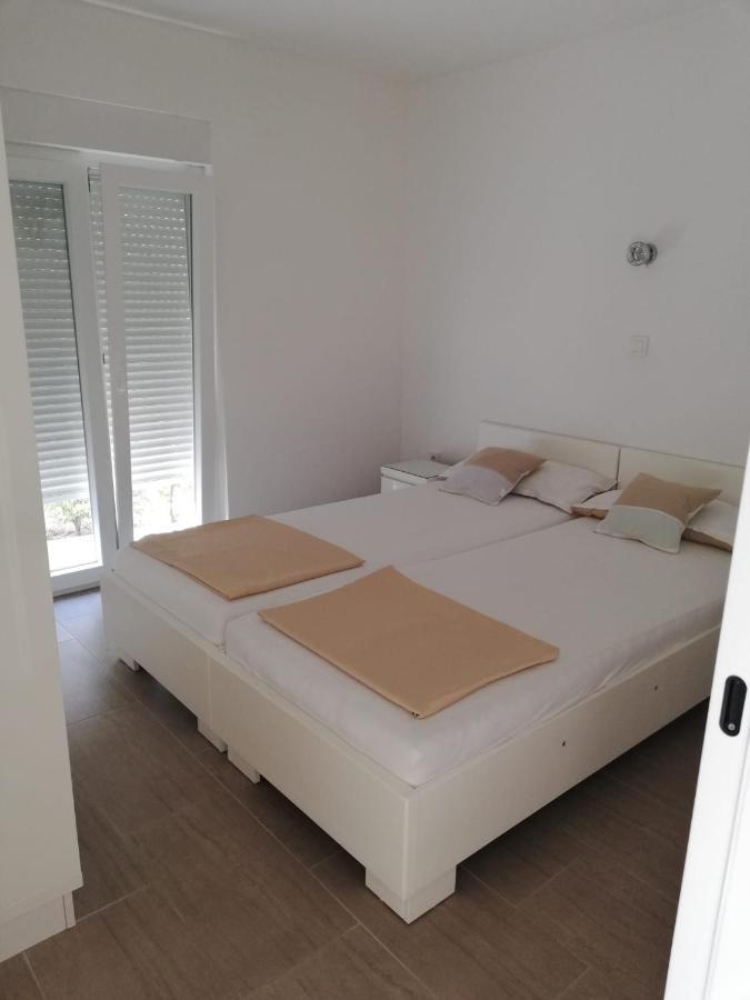Apartment Deluxe *